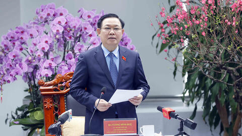 Chủ tịch Quốc hội Vương Đình Huệ: "Dệt may Việt Nam không thể cứ làm gia công mãi"