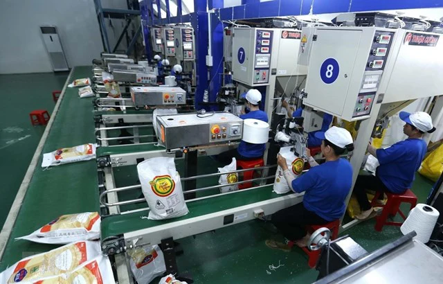 Đột phá để tăng tổng cầu