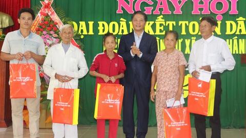 ​Trưởng Ban Kinh tế Trung ương Trần Tuấn Anh dự Ngày hội Đại đoàn kết toàn dân tộc tại tỉnh Quảng Trị