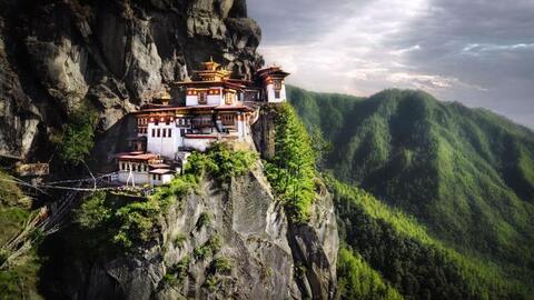 Bhutan: Nền kinh tế carbon âm tính duy nhất trên toàn cầu