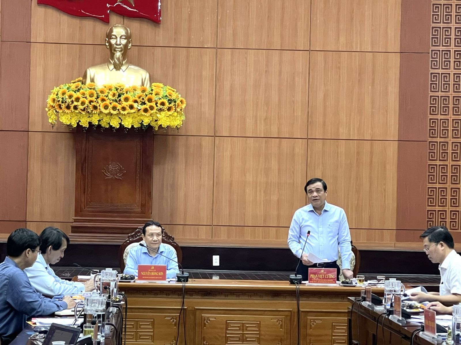 Đoàn công tác của Thường trực Ban Chỉ đạo tổng kết Nghị quyết số 39-NQ/TW của Bộ Chính trị Khóa IX làm việc và khảo sát tại tỉnh Quảng Nam