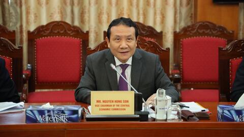 Phó Trưởng Ban Kinh tế Trung ương Nguyễn Hồng Sơn tiếp và làm việc với đoàn Đoàn Điều IV của Quỹ Tiền tệ quốc tế