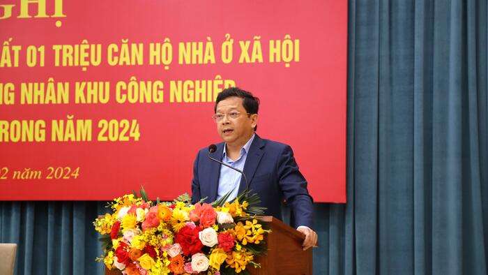 Phó Trưởng Ban Kinh tế Trung ương Nguyễn Đức Hiển đồng chủ trì và phát biểu tại Hội nghị Triển khai Đề án “Đầu tư xây dựng ít nhất 1 triệu căn hộ nhà ở xã hội cho đối tượng thu nhập thấp, công nhân khu công nghiệp giai đoạn 2021-2030” trong năm 2024
