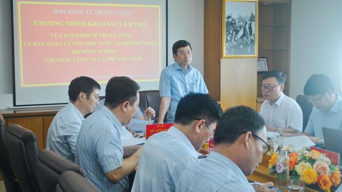 Đoàn công tác của Ban Kinh tế Trung ương làm việc với Tổng công ty Cà phê Việt Nam về Tổng kết 10 năm thực hiện Nghị quyết số 30-NQ/TW và Kết luận số 82-KL/TW