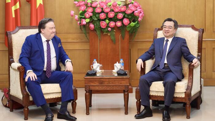 Trưởng Ban Chính sách, chiến lược Trung ương  Nguyễn Thanh Nghị tiếp Đại sứ Hoa Kỳ tại Việt Nam