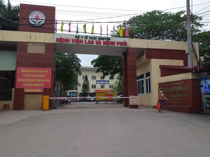 Bệnh viện Lao và bệnh Phổi Thái Nguyên nỗ lực vượt mọi khó khăn trong khám và điều trị bệnh