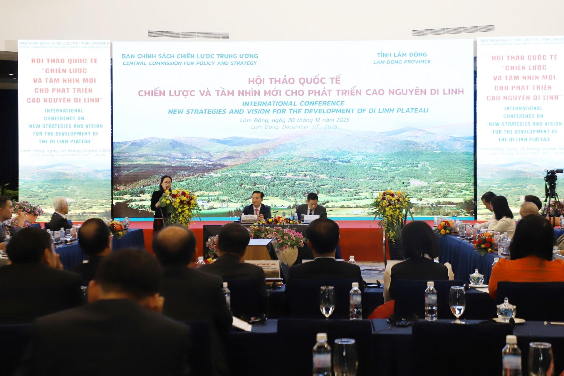 Phiên chuyên đề Sức khỏe- Tri thức- Khoa học và Công nghệ