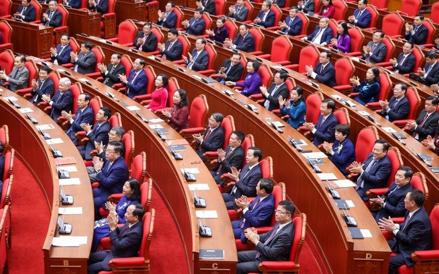 THÔNG BÁO HỘI NGHỊ TRUNG ƯƠNG 15, KHÓA XIII