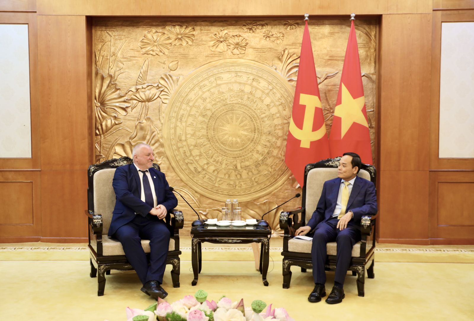 ttxvn-tran-luu-quang-hungary-imre-komjati-1.jpg