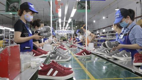 Lần đầu tiên, Việt Nam chiếm trên 10% thị phần giày xuất khẩu toàn cầu