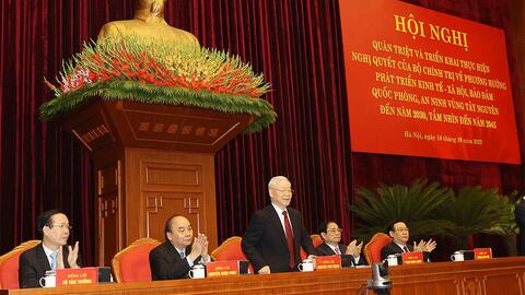 Bộ Chính trị tổ chức Hội nghị toàn quốc quán triệt Nghị quyết số 23-NQ/TW của Bộ Chính trị về Phương hướng phát triển kinh tế - xã hội Vùng Tây Nguyên