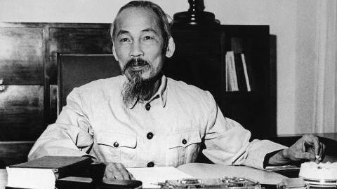 Tư tưởng, đạo đức, phong cách Hồ Chí Minh mãi soi sáng sự nghiệp đổi mới của Đảng và nhân dân ta