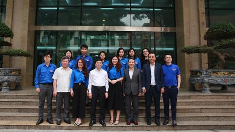 Ban Thường vụ Đảng ủy gặp mặt Chi đoàn cơ quan Ban Kinh tế Trung ương