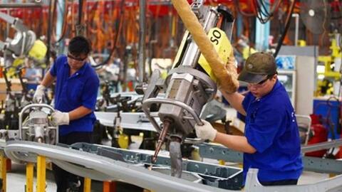PMI vượt trên 50 điểm, ngành sản xuất Việt Nam tăng trưởng trở lại