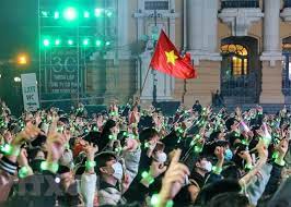Việt Nam sắp cán mốc 100 triệu người, trở thành nước đông dân thứ 15 của thế giới