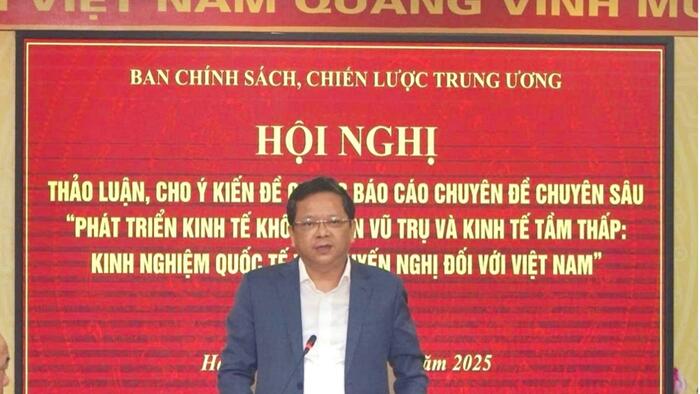 Phiên họp thứ nhất Tổ Biên tập xây dựng Báo cáo chuyên đề “Phát triển kinh tế không gian vũ trụ và kinh tế tầm thấp: Kinh nghiệm quốc tế và khuyến nghị đối với Việt Nam”
