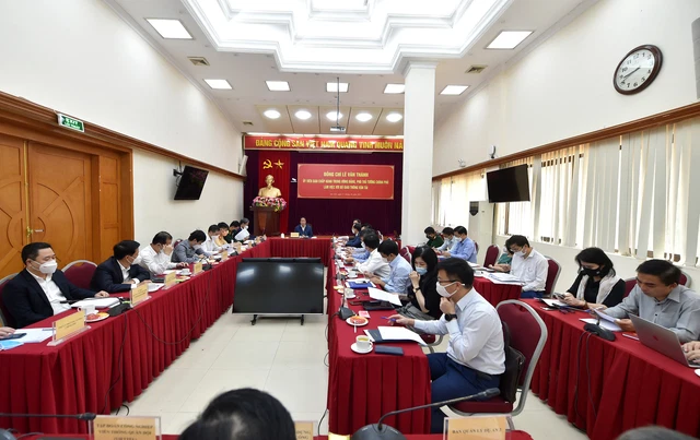 Phó Thủ tướng Lê Văn Thành chốt tiến độ nhiều dự án quan trọng của ngành giao thông vận tải - Ảnh 2.