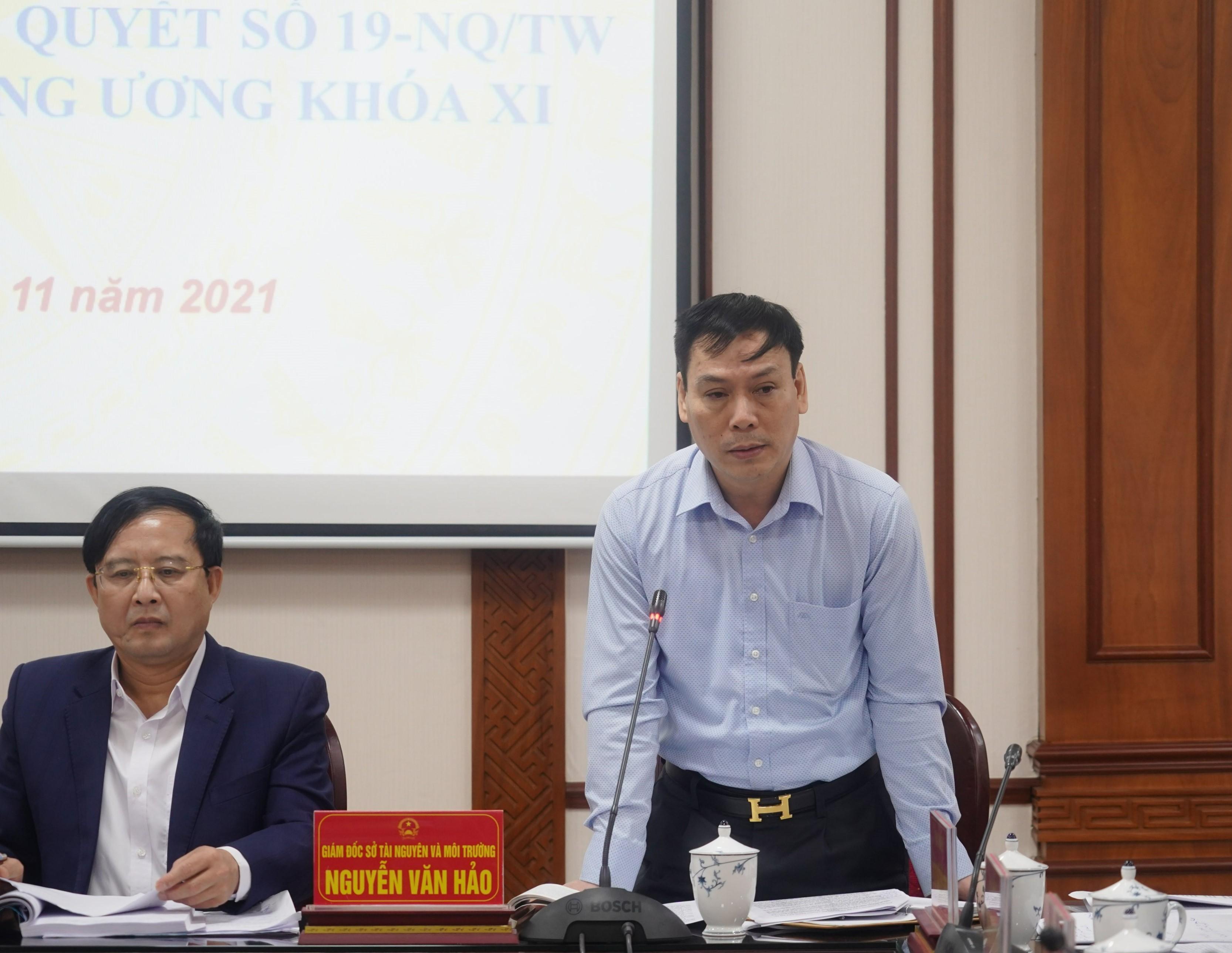 Đồng chí Giám đốc Sở Tài nguyên và Môi trường tỉnh Hà Nam phát biểu tại Hội nghị