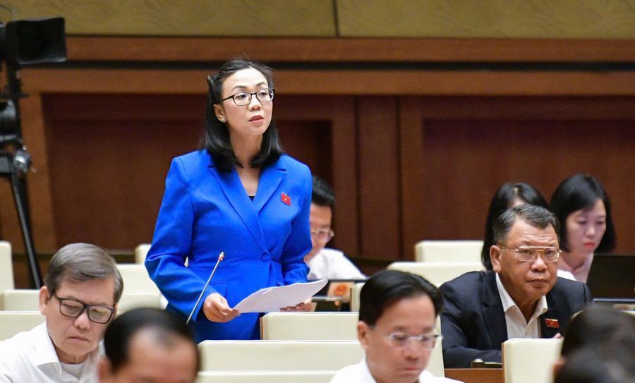 Đại biểu Trịnh Thị T&uacute; Anh: "Việt Nam c&oacute; thể trở th&agrave;nh điểm đến l&yacute; tưởng của ng&agrave;nh c&ocirc;ng nghiệp b&aacute;n dẫn to&agrave;n cầu".