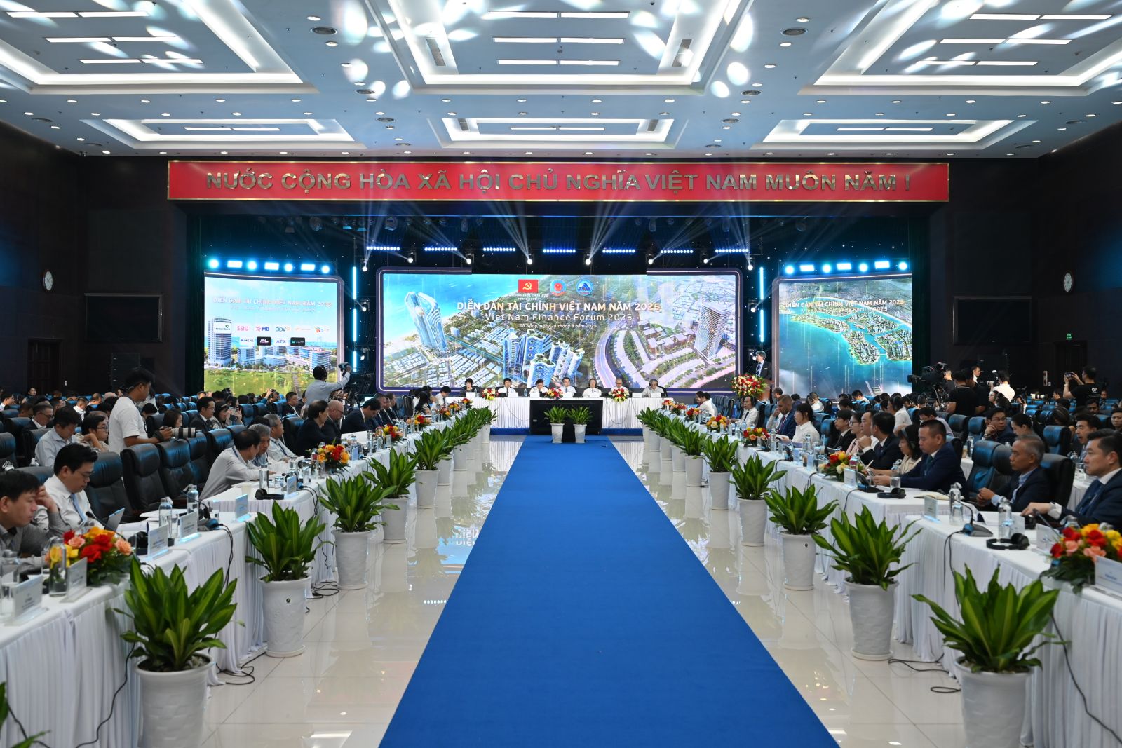 Tuần lễ Tài chính và Công nghệ Đà Nẵng năm 2025