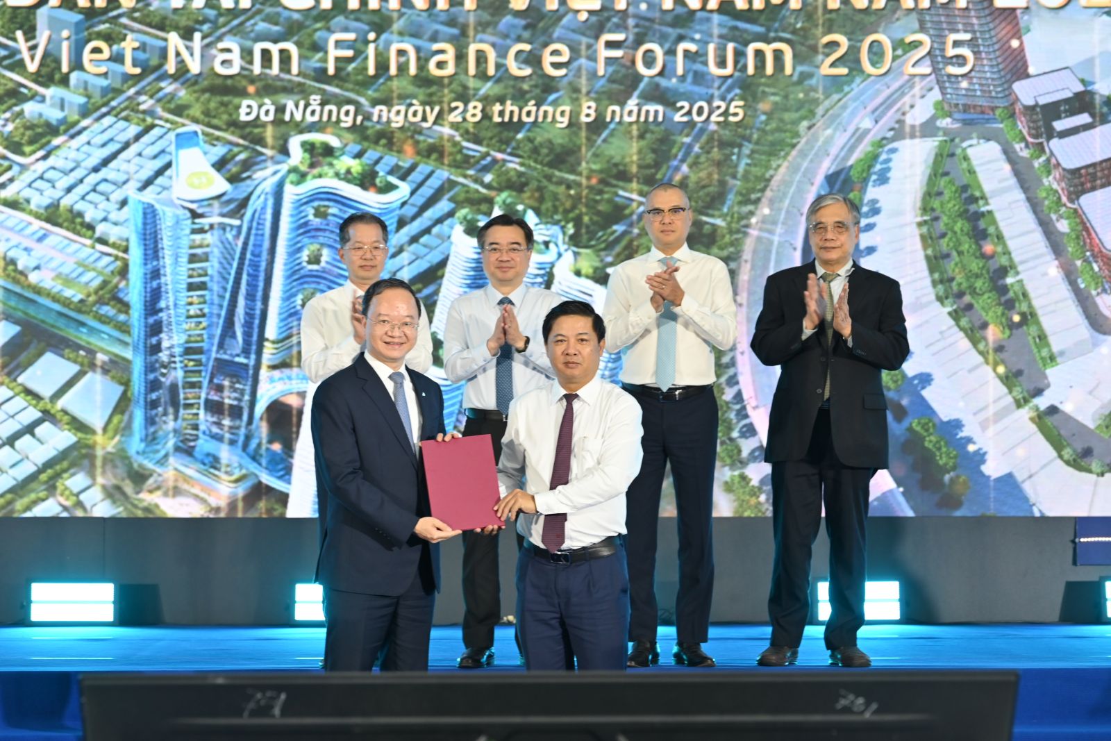 Tuần lễ Tài chính và Công nghệ Đà Nẵng năm 2025