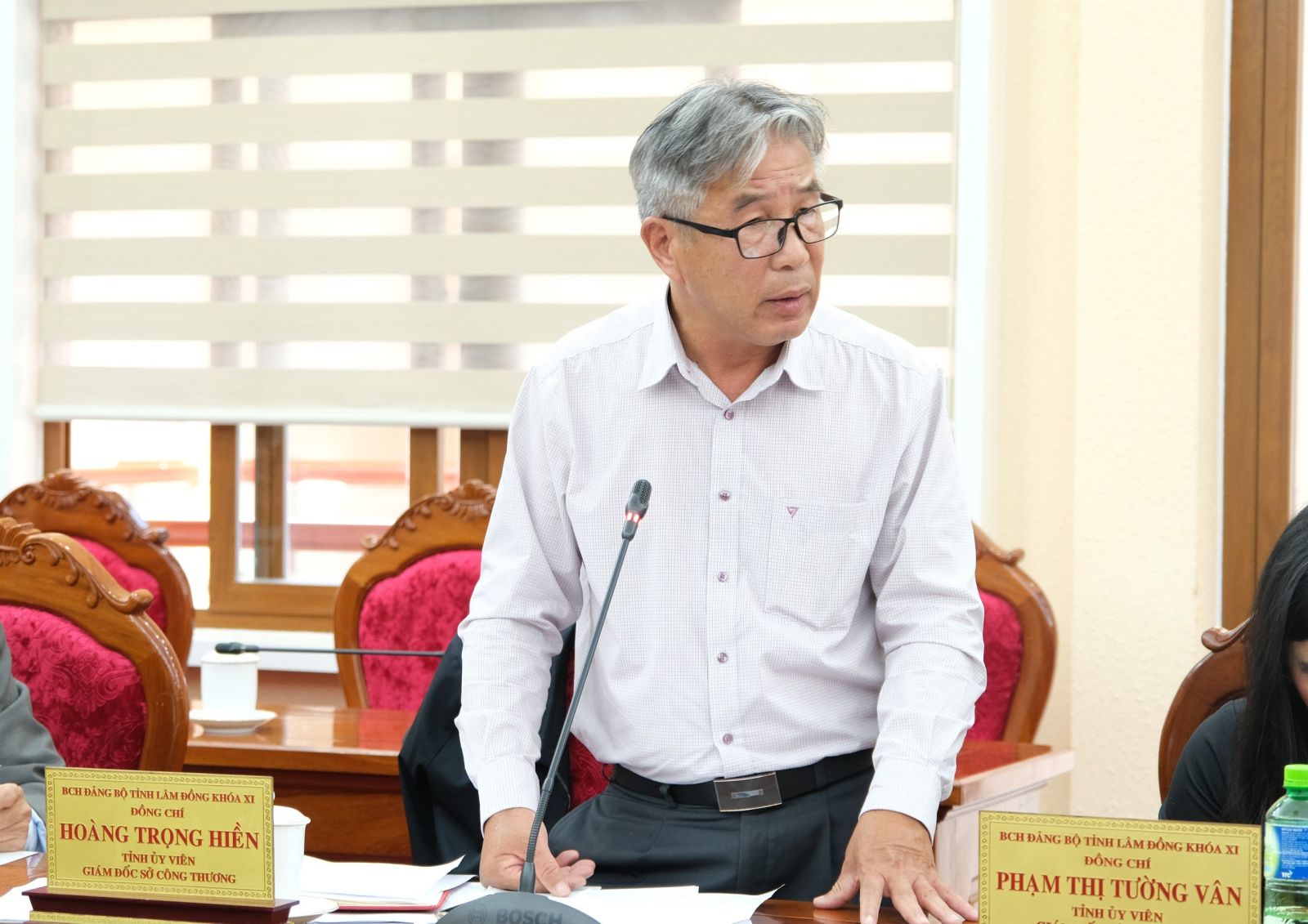 Giám đốc Sở Công thương tỉnh Lâm Đồng Hoàng Trọng Hiền nêu lên những hạn chế trong phát triển công nghiệp tại địa phương